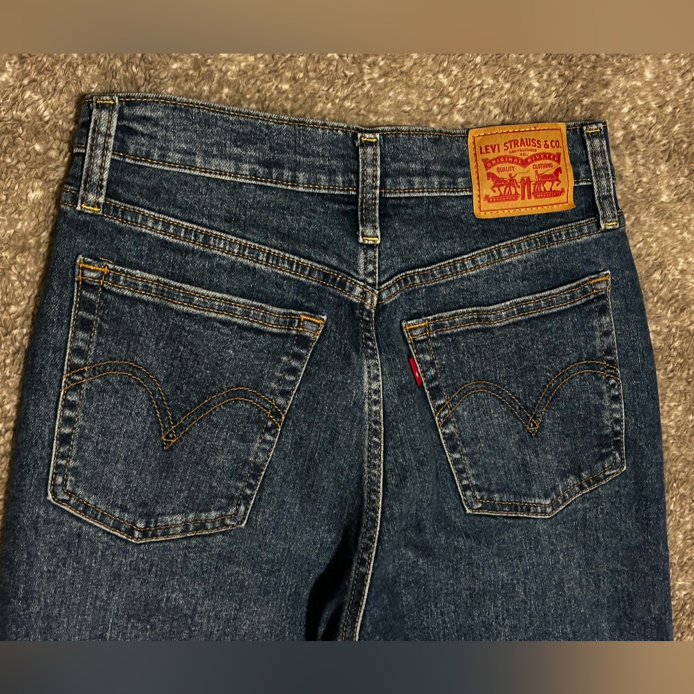 Levi's | Wedgie Straight Jeans